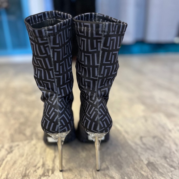 Gray and black Stiletto Heel Boots - Picture 3 of 3